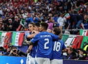 包含顶尖较量！欧洲足球震撼赛事拉开序幕的词条